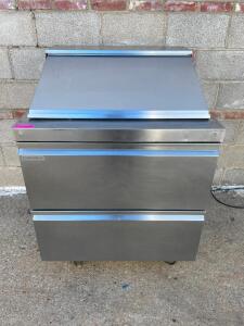 DESCRIPTION: DELFIELD 32" SANDWICH PREP TOP COOLER BRAND / MODEL: DELFIELD D4432N-12M ADDITIONAL INFORMATION 115 VOLT, 1 PHASE. RETAILS NEW FOR $6700