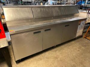 DESCRIPTION: DELFIELD 99" PIZZA PREP TABLE BRAND / MODEL: DELFIELD 18699PTB ADDITIONAL INFORMATION 115 VOLT, 1 PHASE. RETAILS NEW FOR $14,000 SIZE 99"