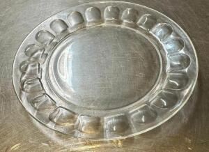 DESCRIPTION: (30) 9" CLEAR GLASS SALAD PLATES. SIZE 9" LOCATION: BAY 6 THIS LOT IS: SOLD BY THE PIECE QTY: 30