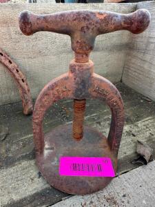 VINTAGE RUSTY JUICE PRESS