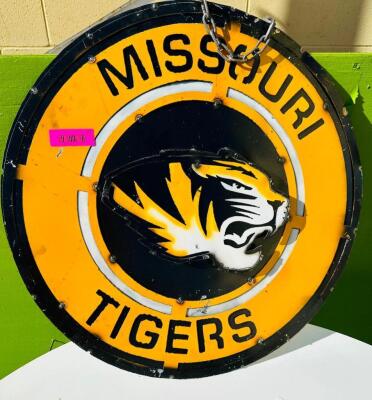 MISSOURI TIGER METAL STAND