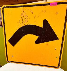 TRAFFIC METAL SIGN