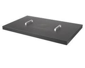 DESCRIPTION: (1) GRIDDLE HARD COVER BRAND/MODEL: BLACKSTONE INFORMATION: BLACK RETAIL$: $119.99 EA SIZE: 36" QTY: 1