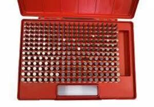 DESCRIPTION: (1) PIN GAGE SET BRAND/MODEL: MHC INDUSTRIAL INFORMATION: RED CARRY CASE RETAIL$: $195.99 TOTAL SIZE: 0.251" TO 0.500" QTY: 1