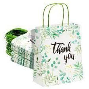 DESCRIPTION: (1) BABY SHOWER THANK YOU GIFT BAG BRAND/MODEL: SPARKLE INFORMATION: GREEN AND WHITE RETAIL$: $40.00 EA SIZE: 9X8 QTY: 1