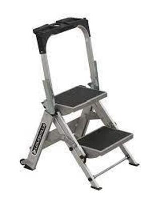 DESCRIPTION: (1) STEP STOOL LADDER BRAND/MODEL: LOUISVILLE #401M53 INFORMATION: SILVER RETAIL$: $261.47 EA SIZE: 2 STEPS, 17 IN TOP STEP HT, 21 IN BOT