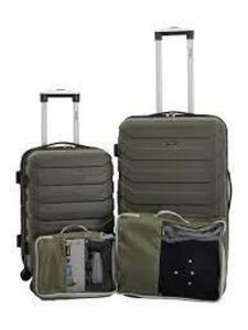 DESCRIPTION: (1) 4 PIECE LUGGAGE SET BRAND/MODEL: WRANGLER INFORMATION: GREEN RETAIL$: $96.00 EA QTY: 1