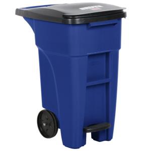 DESCRIPTION (1) RUBBERMAID BRUTE STEP-ON WHEELED TRASH CAN BRAND/MODEL 1971946 ADDITIONAL INFORMATION BLUE/WITH LID/RETAILS AT $115.00 SIZE 37-3/16"H