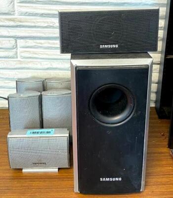 ASSORTED SAMSUNG SPEAKERS AND SUBWOOFER