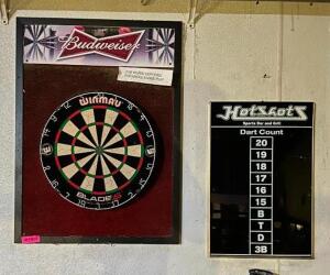 PROFESSIONAL DARTBOARD WITH HOTSHOTS SCORE KEEPER