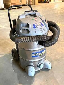 DESCRIPTION: SHOP-VAC 6.5 HP CONTRACTOR WET/ DRY VAC BRAND/MODEL: SHOP-VAC 90LN650C SIZE: 20 GALLONS