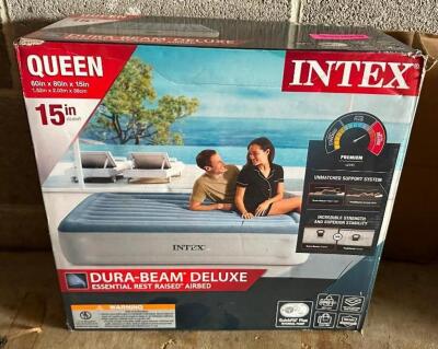 DESCRIPTION: DURA-BEAM DELUXE QUEEN AIR MATTRESS BRAND/MODEL: INTEX INFORMATION: COMES WITH PUMP LOCATION: GARAGE QTY: 1