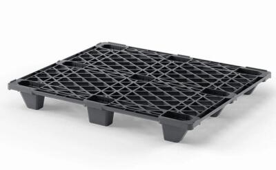 DESCRIPTION: (2) PLASTIC SHIPPING PALLETS INFORMATION: BLACK RETAIL$: $21.50 EA SIZE: 40" X 48" QTY: 2