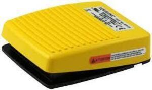 DESCRIPTION: (5) AQUILINE FOOTSWITCH, ELECTRICAL BRAND/MODEL: LINEMASTER #971-SY INFORMATION: YELLOW RETAIL$: $70.92 EA SIZE: 15 AMP, 125-250V, 1/2 HP