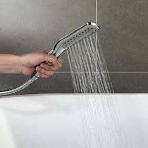 DESCRIPTION: (1) MIX AND MATCH HAND SHOWER FOR FREESTANDING TUB FILLER FAUCET BRAND/MODEL: WOODBRIDGE RETAIL$: $125.85 EA QTY: 1