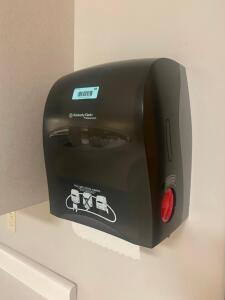 DESCRIPTION: WALL MOUNTED PAPER TOWEL DISPENSER LOCATION: CLINIC 5 MEDICAL LAB THIS LOT IS: ONE MONEY QTY: 1