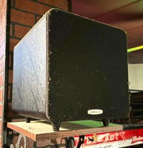 DESCRIPTION: POLK AUDIO SPEAKER LOCATION: BAR QTY: 1