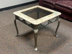 DESCRIPTION: 26" GLASS TOP COFFEE TABLE LOCATION: CLINIC 7 THIS LOT IS: ONE MONEY QTY: 1