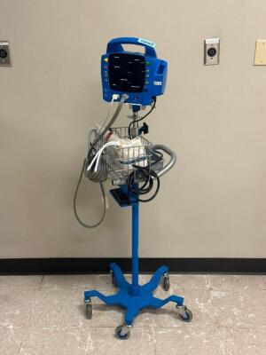 DESCRIPTION: PROCARE AUSCULTATORY 400 PATIENT MONITOR WITH V1000 ROLLING STAND BRAND / MODEL: GE RETAIL PRICE: $1,300.00 ADDITIONAL INFORMATION: DEVIC