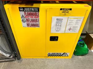 DESCRIPTION: JUSTRITE 30 GALLON FLAMMABLE LIQUID STORAGE CABINET BRAND / MODEL: JUSTRITE RM09905E ADDITIONAL INFORMATION LOCKED, NO KEY LOCATION: WARE