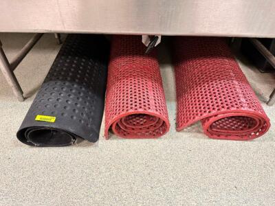 (3) 5' X 3' RUBBER KITCHEN MATS