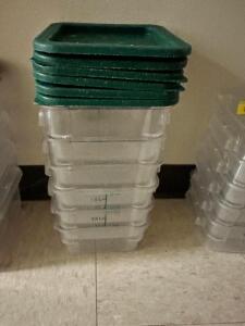 (5) 2 QT PLASTIC CONTAINERS W/ LIDS.