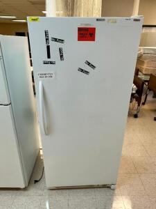 UPRIGHT COMMERCIAL FREEZER