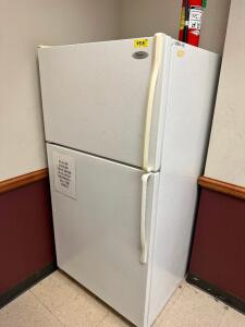 TWO DOOR HOUSE HOLD REFRIGERATOR / FREEZER