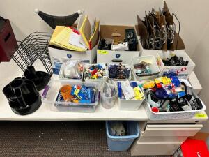 LOT OF ASSORTED OFFICE SUPPLIES