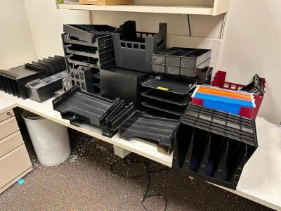 LOT OF ASSORTED OFFICE SUPPLIES