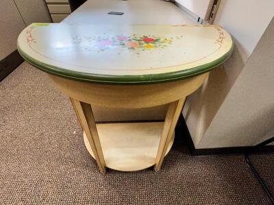 32" SEMI CIRCLE ACCENT TABLE