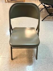 (10) METAL FOLDING CHAIRS