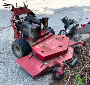 FERRIS LAWN MOWER WITH KAWASAKI ENGINE