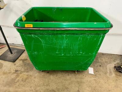 DESCRIPTION: GREEN PLASTIC LAUNDRY HOPPER. LOCATION: BACK WAREHOUSE QTY: 1