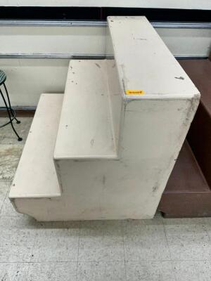 DESCRIPTION: 38" X 47" THREE TIER FIBERGLASS DISPLAY UNIT LOCATION: FRONT QTY: 1