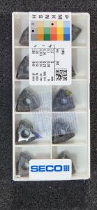 DESCRIPTION: (10) WNMG433-M5 CARBIDE TURNING INSERTS BRAND/MODEL: WNMG080412-M5 TH1500 RETAIL$: $16.48 PER INSERT QTY: 10