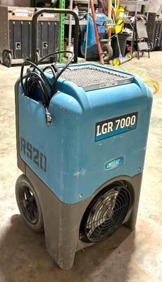 DESCRIPTION: DRI-EAZ LGR 7000XLI LOW GRAIN REFRIGERANT DEHUMIDIFIER BRAND/MODEL: DRI-EAZ DRIF412 INFORMATION: WATER REMOVAL CAPACITY: 130 PTS/DAY, 115