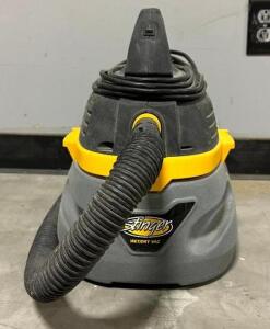 DESCRIPTION: HAND HELD WET/DRY VAC BRAND/MODEL: STINGER LOCATION: WAREHOUSE QTY: 1