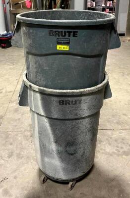 DESCRIPTION: (2) BRUTE TRASH BINS WITH (1) DOLLY LOCATION: WAREHOUSE QTY: 2