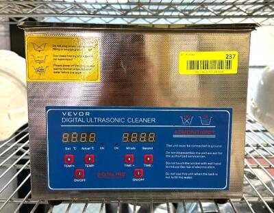 DESCRIPTION: DIGITAL ULTRASONIC CLEANER WITH UV LIQUID BRAND/MODEL: VEVOR PS-20A LOCATION: WAREHOUSE QTY: 1