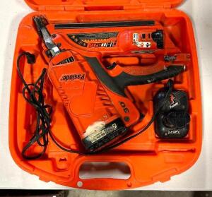 DESCRIPTION: CORDLESS FRAMING NAILER WITH CASE AND ACCESSORIES BRAND/MODEL: PASLODE 9002600 LOCATION: TOOL ROOM QTY: 1