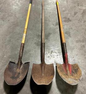 DESCRIPTION: (3) LONG HANDLE SHOVELS LOCATION: TOOL ROOM QTY: 3