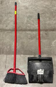 DESCRIPTION: BROOM AND DUSTPAN LOCATION: WAREHOUSE QTY: 1