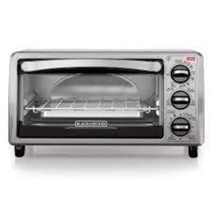 DESCRIPTION: (1) 4-SLICE NATURAL CONVECTION TOASTER OVEN BRAND/MODEL: BLACK+DECKER INFORMATION: SILVER RETAIL$: $52.99 EA SIZE: 4 SLICE QTY: 1