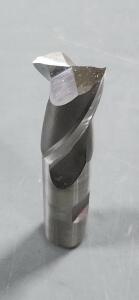 DESCRIPTION: (1) HSS SQ END MILL BRAND/MODEL: NIAGARA N20243 RETAIL$: $75.59 EA SIZE: 3/4" 5/8" SD 1-5/16" LOC QTY: 1