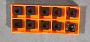 DESCRIPTION: (10) SCMT 432EN CARBIDE TURNING INSERTS BRAND/MODEL: HERTEL SCMT432EN0AF HC125T RETAIL$: $11.27 PER INSERT QTY: 10