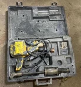 AIR TOOL W/ CASE.