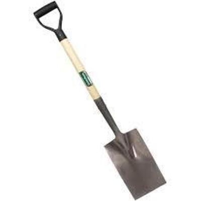 DESCRIPTION: (3) SHORT WOOD HANDLE GARDEN SPADES RETAIL$: $26.30 EACH LOCATION: RETAIL SHOP QTY: 3