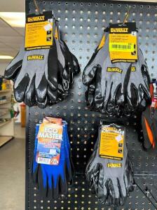 DESCRIPTION: ASSORTED WORK GLOVES AS SHOWN LOCATION: STORE