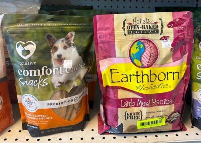 DESCRIPTION: (4) BAGS OF ASSORTED DOG TREATS INFORMATION: (1) LAMB, (3) PEANUT BUTTER LOCATION: RETAIL SHOP QTY: 4